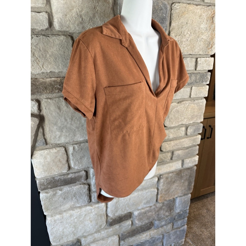 Hyfve Womens Brown High Low Shirt Size L Front Pockets Collared V Neck Long Back